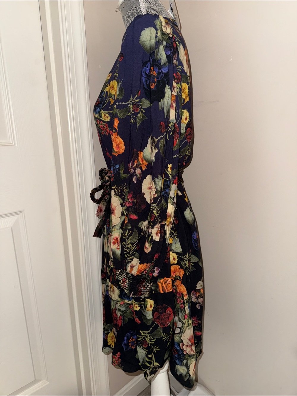 ALICE + OLIVIA Antonette Floral Balloon-Sleeve Minidress size 10 NWT - Picture 8 of 9